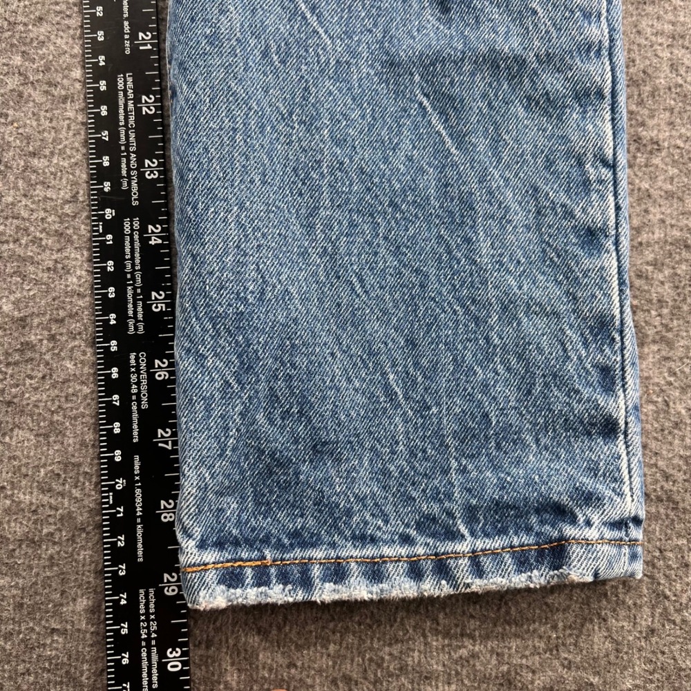 Levis 501 Original Fit Jeans Womens Medium Wash Blue Straight Leg Cotton Denim - Picture 14 of 15